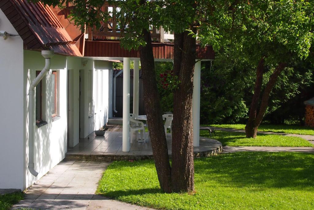 Maenni Guesthouse Хаапсалу Номер фото